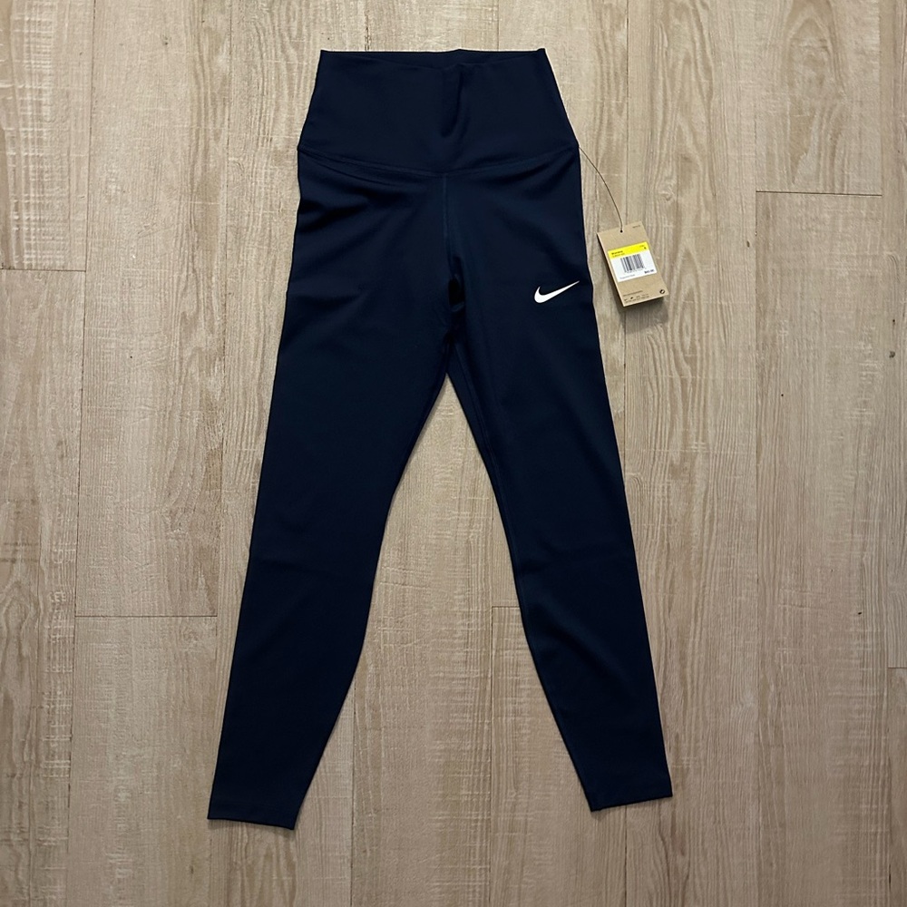 NWT Nike leggings
